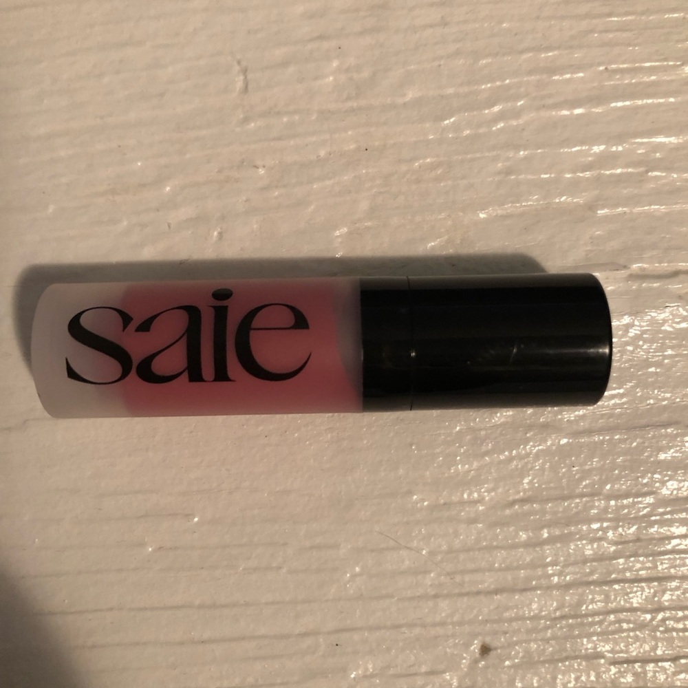 NWT- Saie Dew Blush 8$ add on to bundle